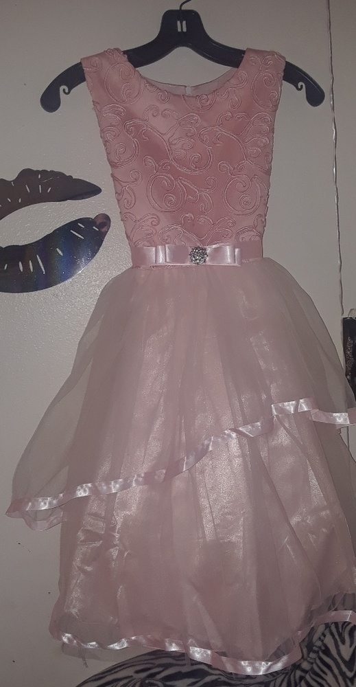 Girls pink dress